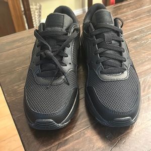 Brand new sneakers good deal